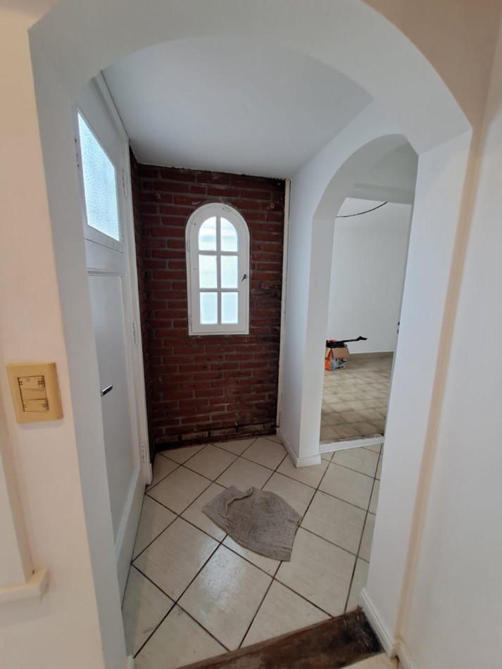CHALET EN PH DE 4 AMBIENTES  CON GARAJE MAS TROTADORA Y PATIO EN PARQUE LURO