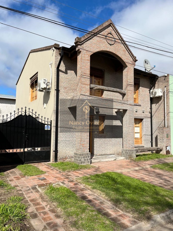 CASA 4 AMBIENTES CON CON PARQUE EN AYACUCHO
