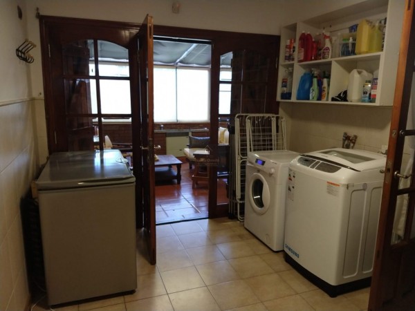 CHALET DE 6 AMBIENTES CON QUINCHO Y PISCINA EN COLINAS PERALTA RAMOS (APTO CREDITO)