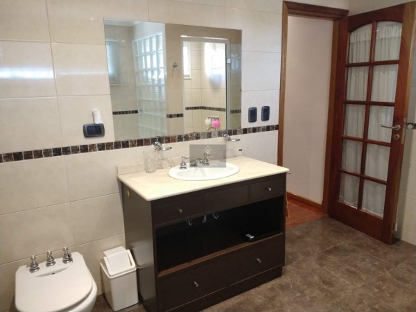 CHALET DE 6 AMBIENTES CON QUINCHO Y PISCINA EN COLINAS PERALTA RAMOS (APTO CREDITO)