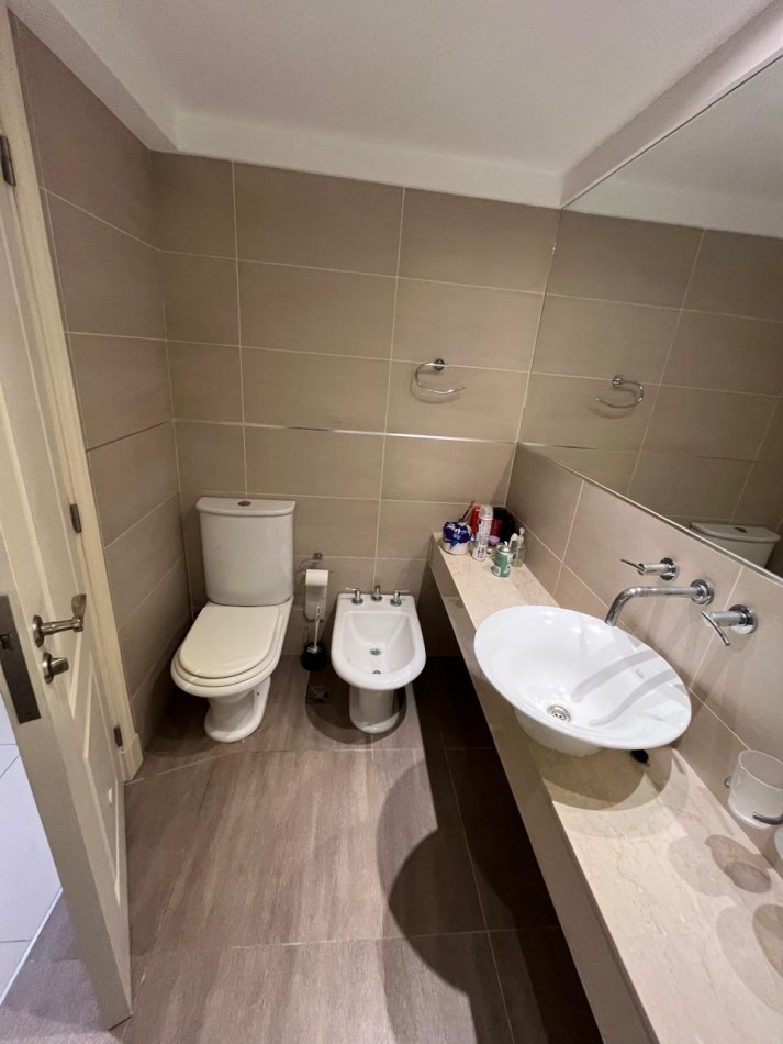 DEPARTAMENTO 3 AMBIENTES CON BALCON A LA CALLE A 250 MTS. DEL TORREON DEL MONJE. APTO CREDITO