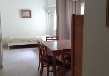 Departamento de 3 Ambientes a La Calle con Patio en Miramar