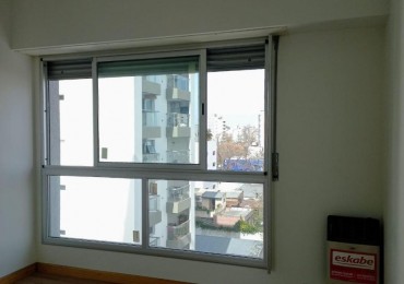 Departamento de un Ambiente y Medio A Estrenar en El Centro de La Plata Vende o Permuta