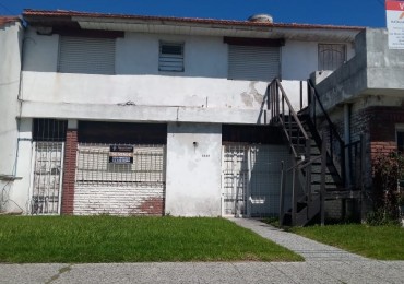 Propiedad en Block de Dos Plantas 6 Ambientes Para Reciclar