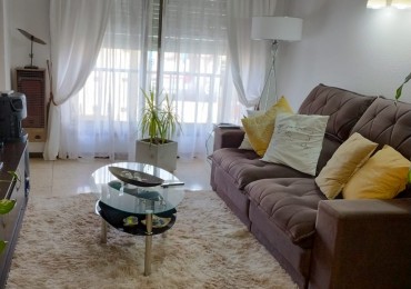 DEPARTAMENTO 3 AMB RECICLADO, CON BALCON FRANCES A LA CALLE, A 250 MTS. DE LA PLAYA PUNTA IGLESIA. APTO CREDITO
