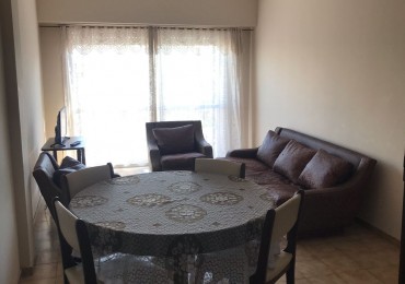 DEPARTAMENTO 4 AMBIENTES A LA CALLE CON BALCON SALIENTE. APTO CREDITO